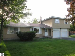 2243 Tamara Rd NW, Kalkaska, MI 49646