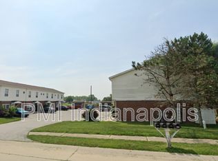 1853 Winfield Park Dr, Greenfield, IN 46140