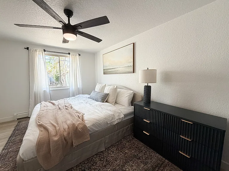 2526 N Clay St #11 — Photo 14