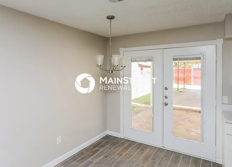 10405 Kinslow Dr — Photo 13
