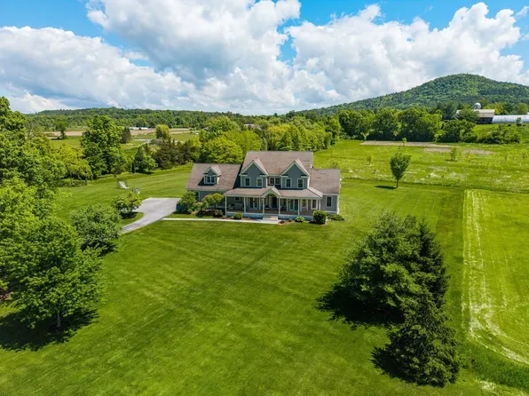 449 Palmer Lane, Charlotte, VT 05445