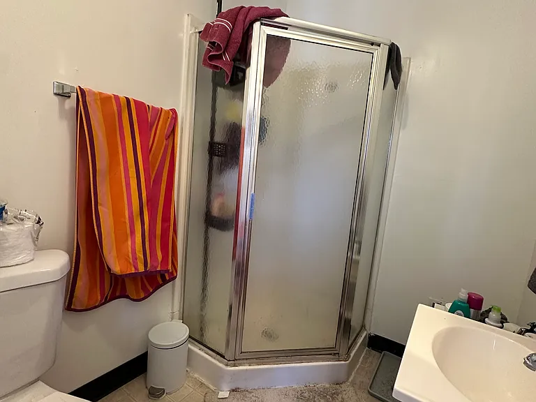 319 Hilton Pl #2 — Photo 3