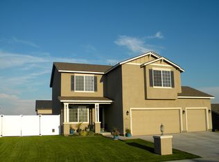3307 Calder Ln, Pasco, WA 99301