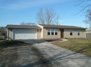 427 Nantucket Rd, Valparaiso, IN 46385