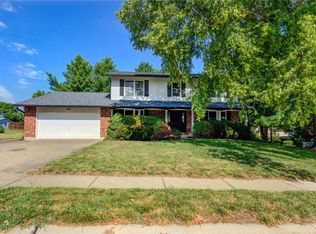 3221 Le Chateaux Dr, Saint Charles, MO