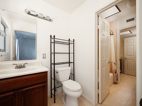 3rd image of 4561 North Ave Unit 6
