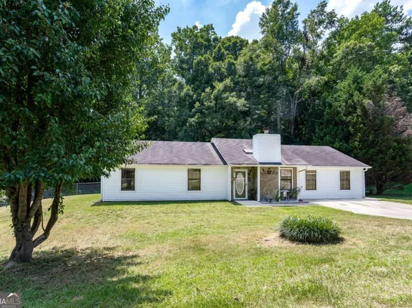 3385 Huntington Ct, Douglasville, GA 30134