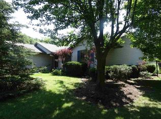 6641 Saddle Club Dr, Roscoe, IL
