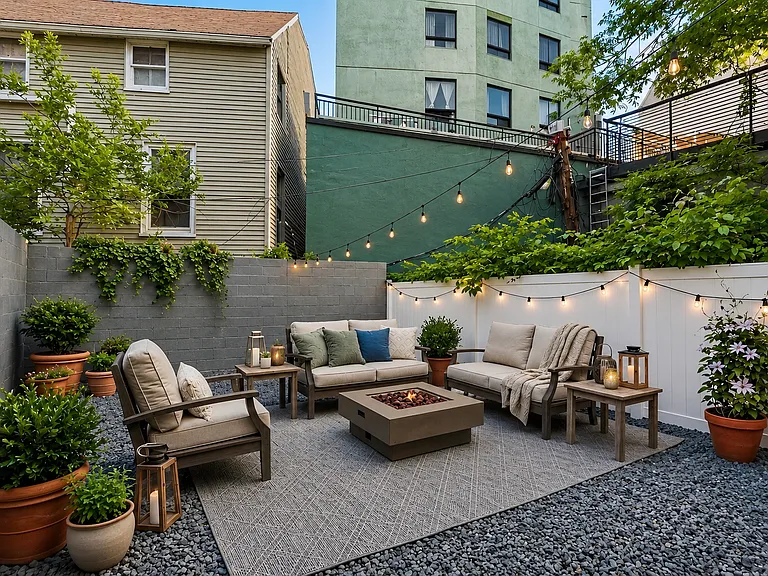 29 Fayette St #1 — Photo 1