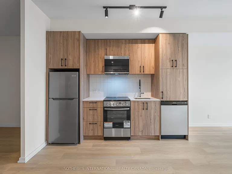 109 Erskine Ave #303 — Photo 6
