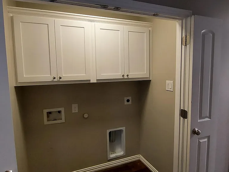 407 W Criner St #B — Photo 7