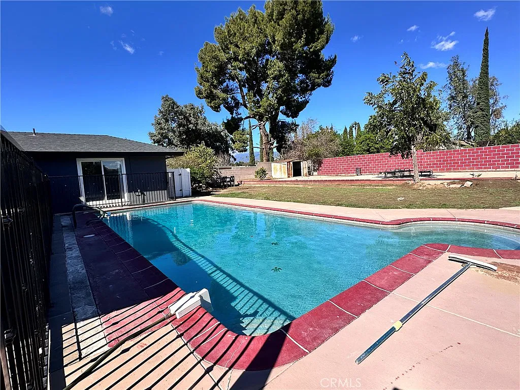 3 bed, 1796 sqft, $3,500 — Photo 4