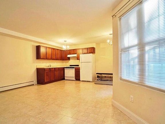 3rd image of 16 Malibu Ct #1