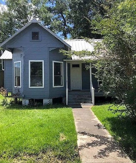 1st image of 132 Webster St