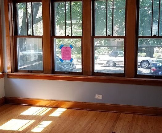 5th image of 3525 Scoville Ave