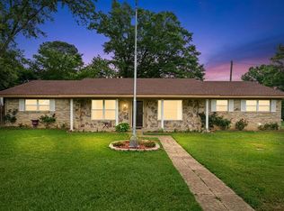 406 S Orchid Dr, White Oak, TX 75693