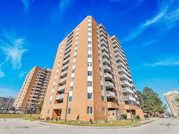 15 Sewells Rd #606, Toronto, ON M1B 3V7