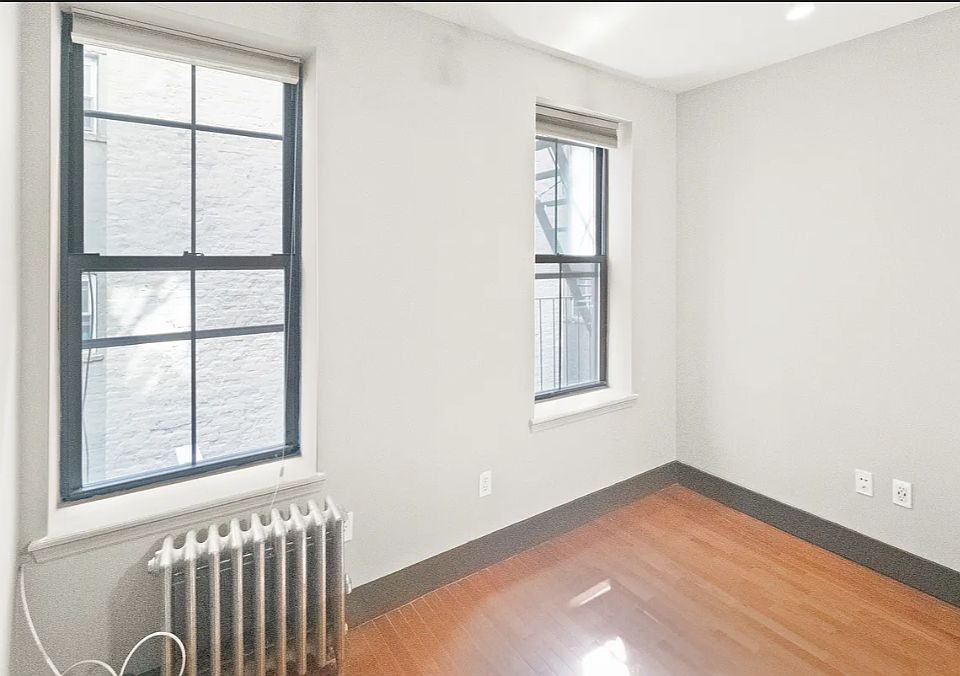 1st image of 124 Mac Dougal St #7
