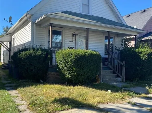 3207 Elm St, Toledo, OH 43608