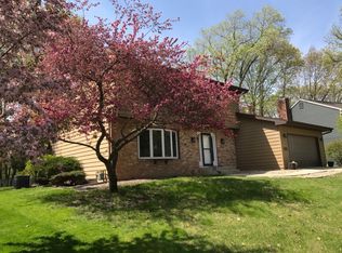 2541 Northridge Ln NE, Rochester, MN 55906