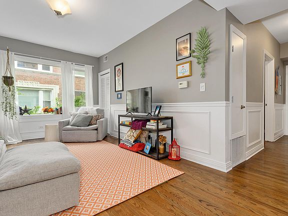 4th image of 5119 N Kenmore Ave APT 2E