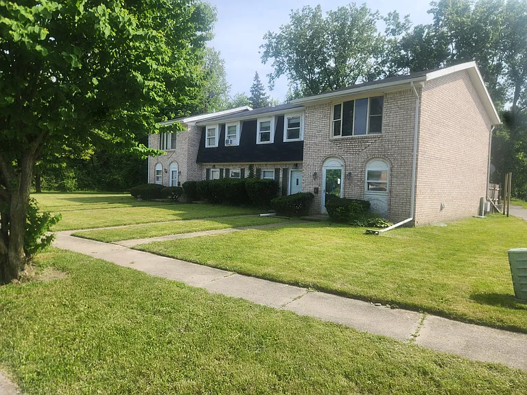 1333 Brooke Park Dr #4 — Photo 12