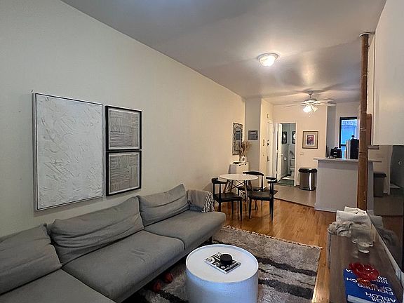 4th image of 249 W 21st St