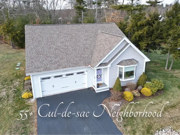 9 Castle Court, Kingston, NH 03848