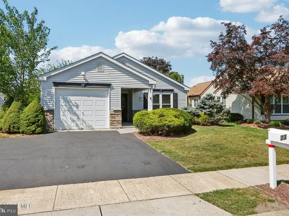 23 Oakham Row, Manchester, NJ 08759