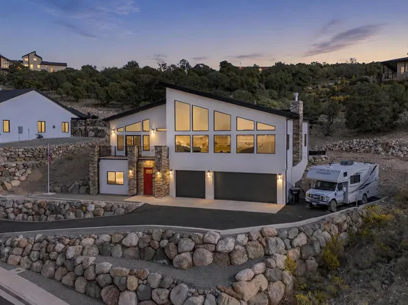3327 W Kingsbury Dr, Cedar City, UT 84720
