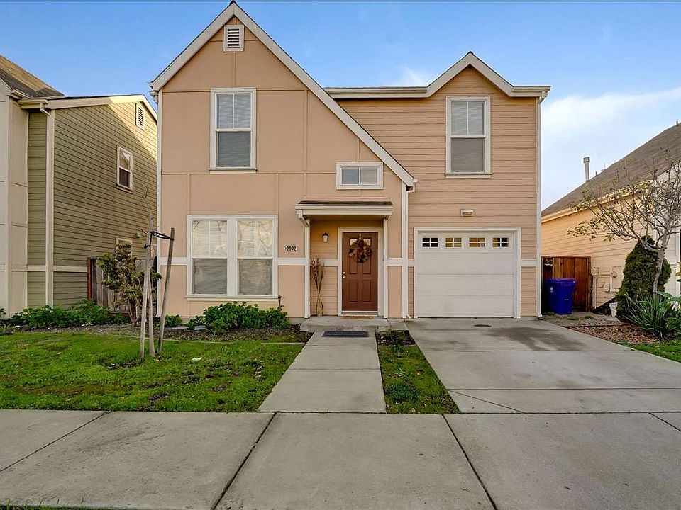 1st image of 2932 Chavez Ln