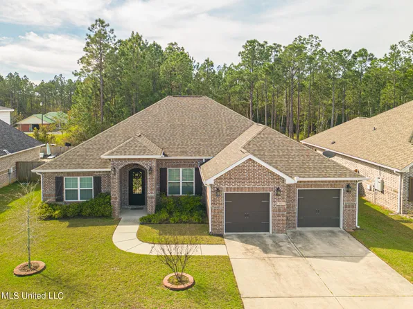 3015 Rue Michelle Rd, Diberville, MS 39540