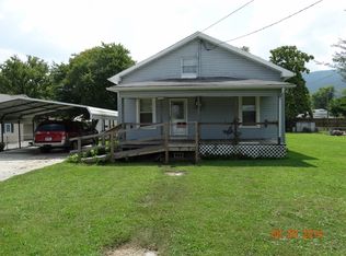 1715 Winchester Ave, Middlesboro, KY 40965