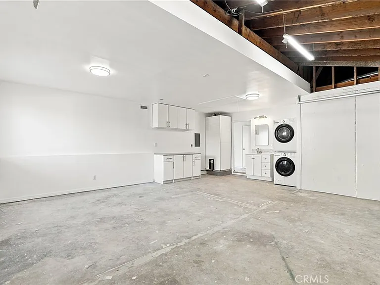 24420 Alliene Ave #3 — Photo 25