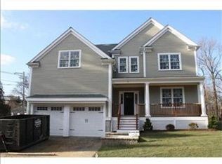 7 Arden St, Needham, MA 02492