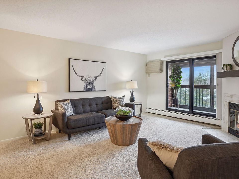 1st image of 1800 Riverwood Dr APT 321