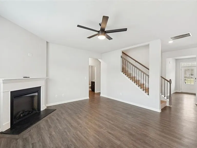 6637 Bluffview Dr — Photo 11