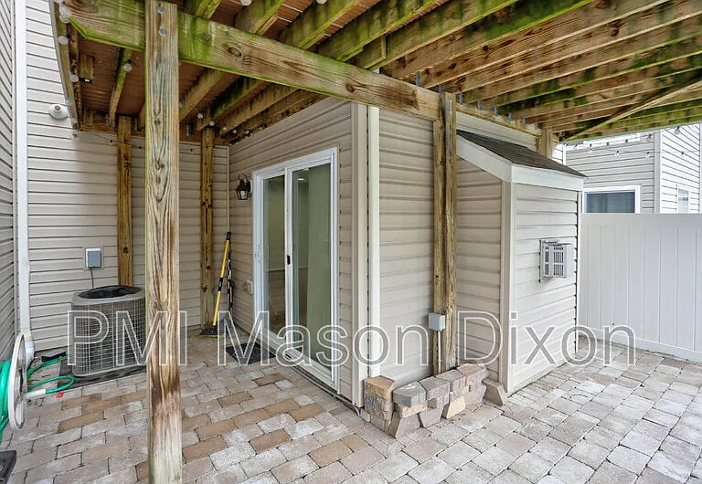 8434 Stansbury Lake Dr — Photo 34