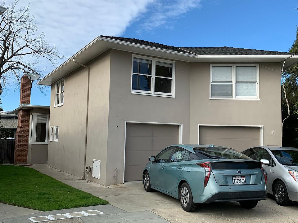10-12 Paulson Ct Exterior