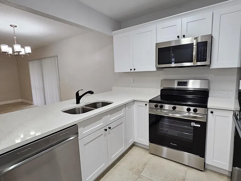 1681 Balfour Point Dr #A — Photo 4
