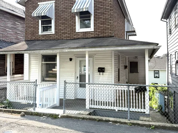 472 2nd St #2, Plymouth, PA 18651
