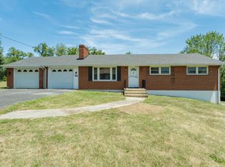 214 Blue Ridge Dr, Blue Ridge, VA 24064