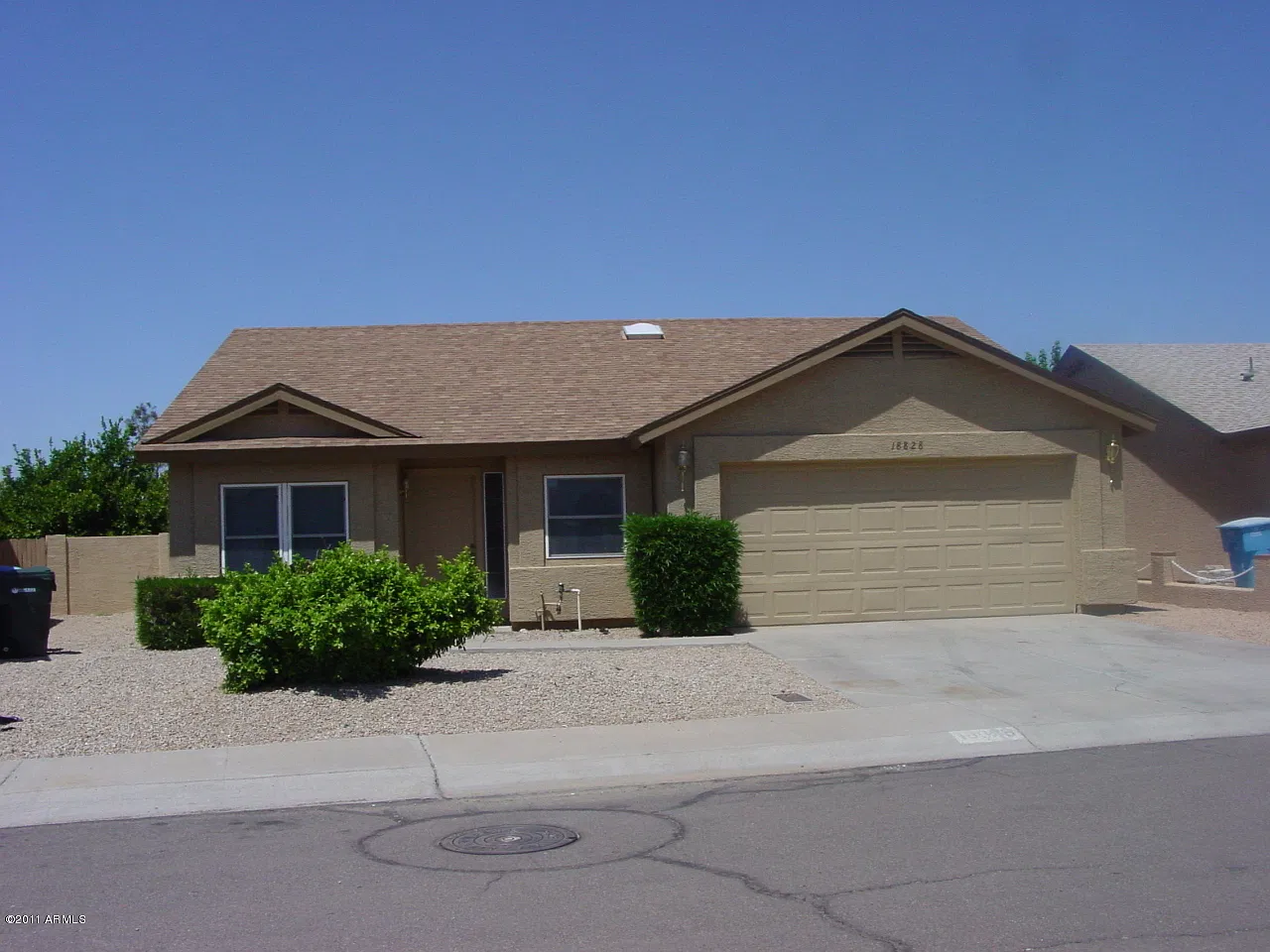 3 bed, 2.0 bath, 1325 sqft, $1,950 — Photo 1