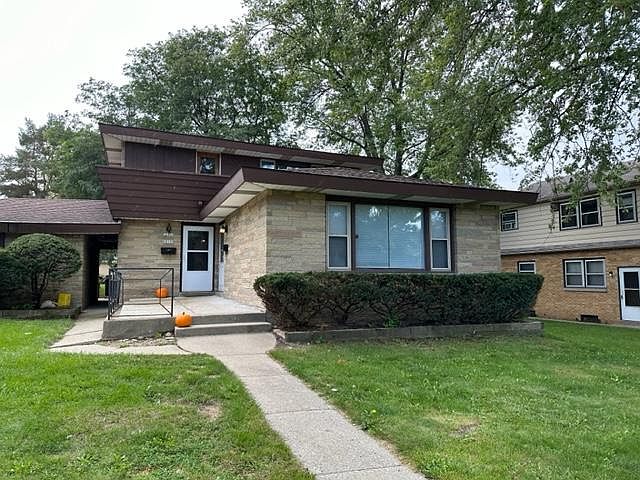 1st image of 10155 W Cleveland Ave #10155