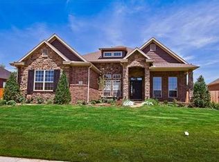 5640 Sombreado Rd, Fayetteville, AR 72703