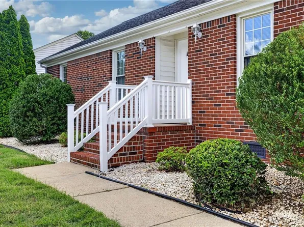 1024 Weeping Willow Dr, Chesapeake, VA 23322