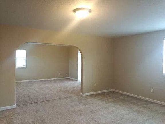 3rd image of 6821 Southwood Way
