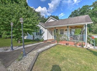 806 N Main Ave, Erwin, TN 37650