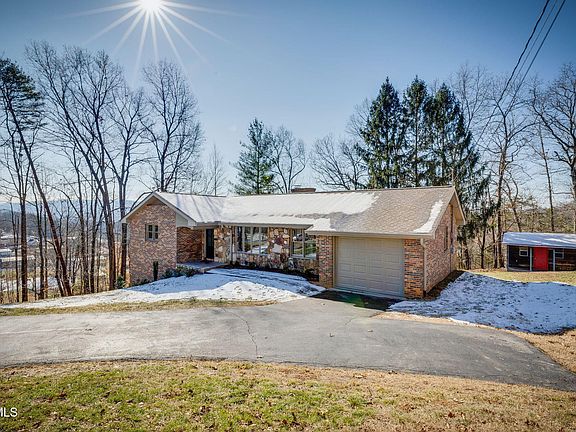 2nd image of 509 Woodvue Ave