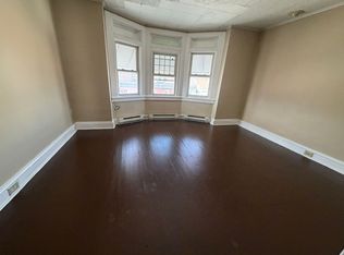 349 N 11th St, Reading, PA 19604